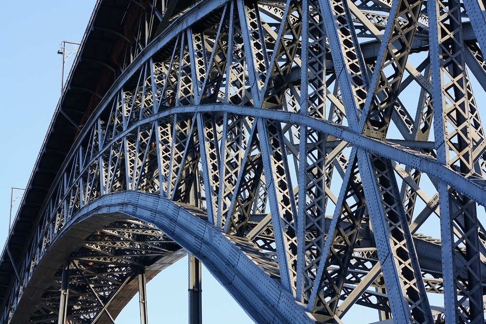 pont en métal